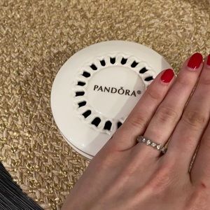 Pandora ring size 52